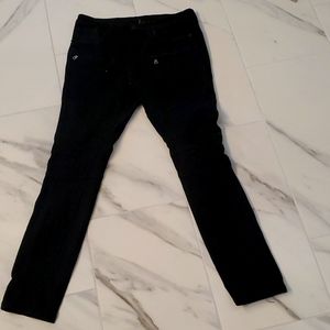 Men's black Jeans size 32  forever 21 inseam measured 33
